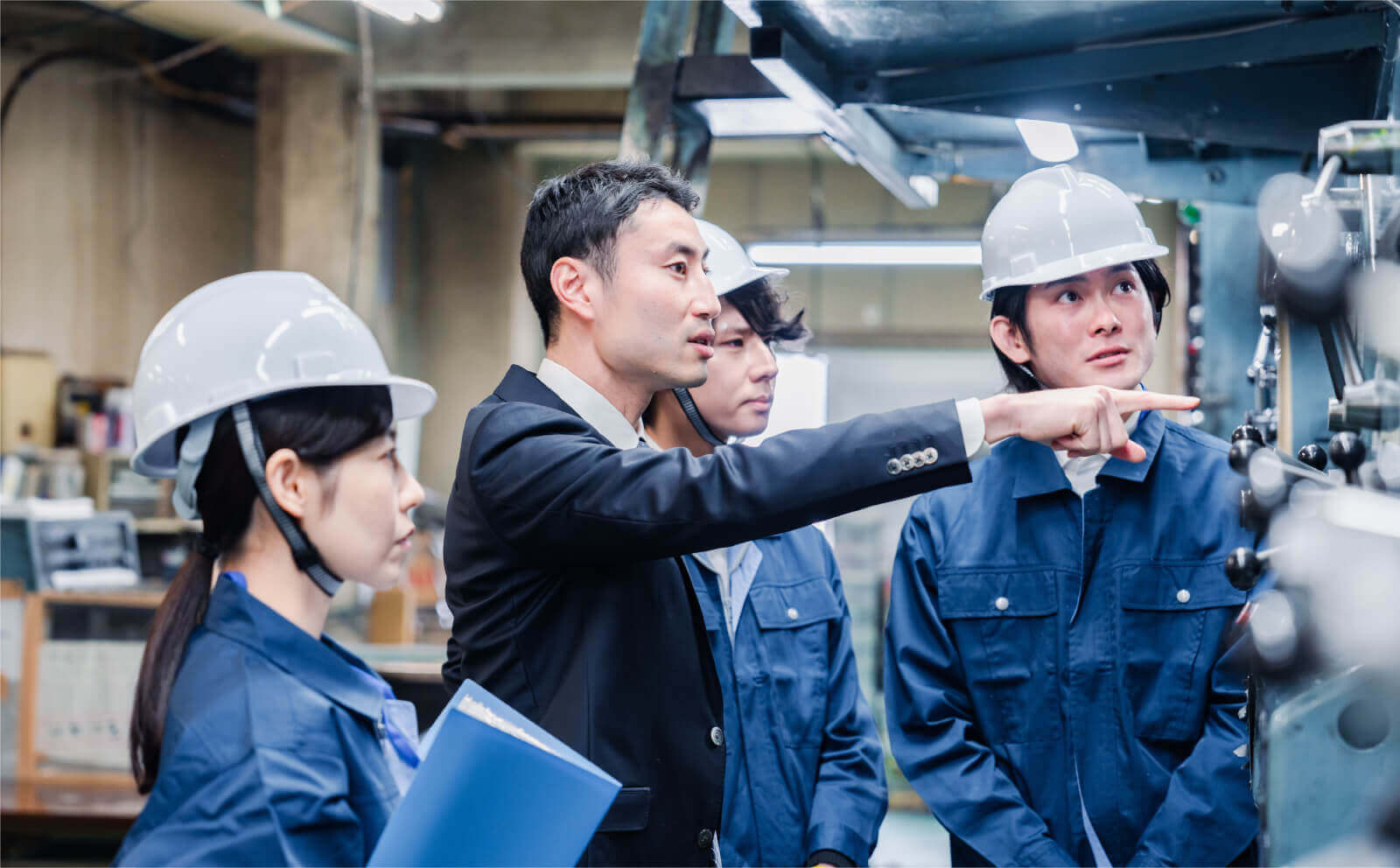 グリストラップの清掃作業